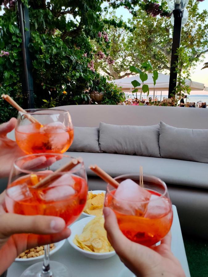 Hotel Tre Corone Garda  Kültér fotó